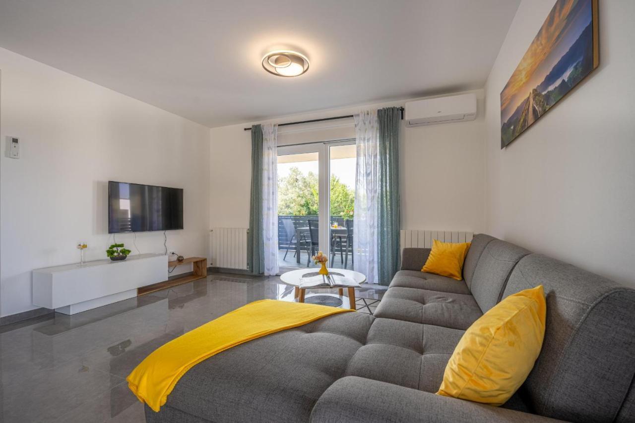 PUY Domus Alba Apartments מראה חיצוני תמונה