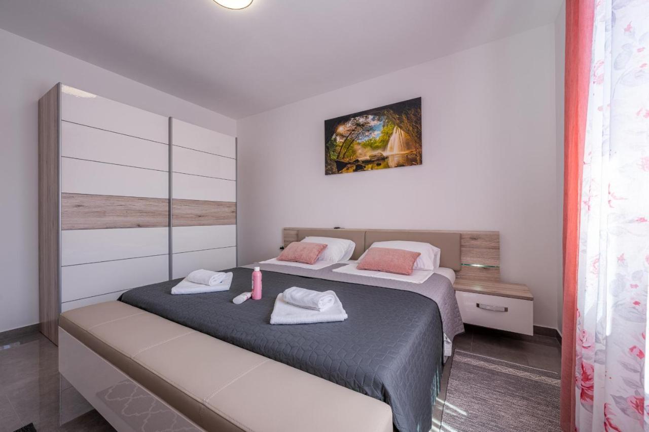 PUY Domus Alba Apartments מראה חיצוני תמונה