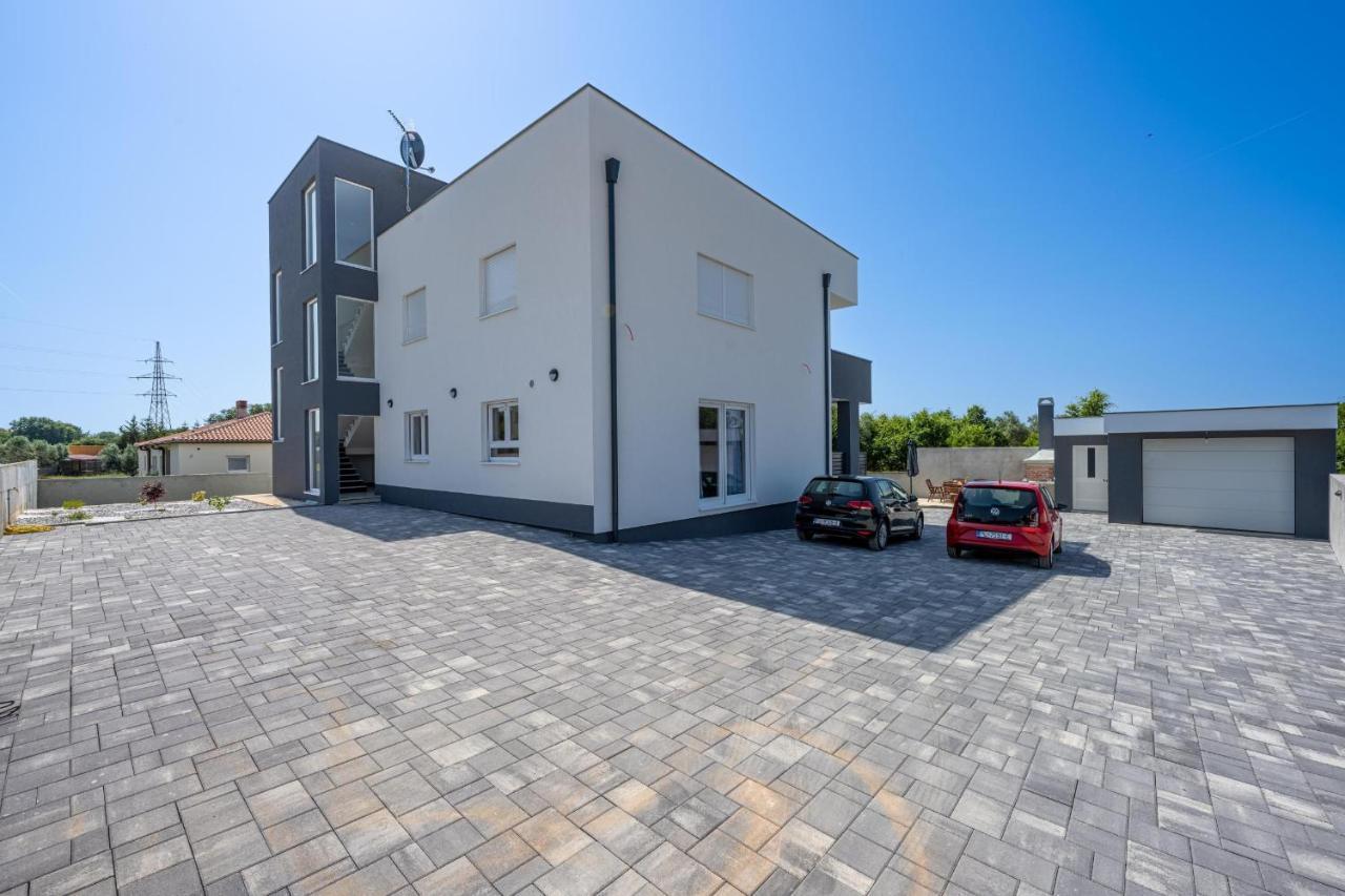 PUY Domus Alba Apartments מראה חיצוני תמונה
