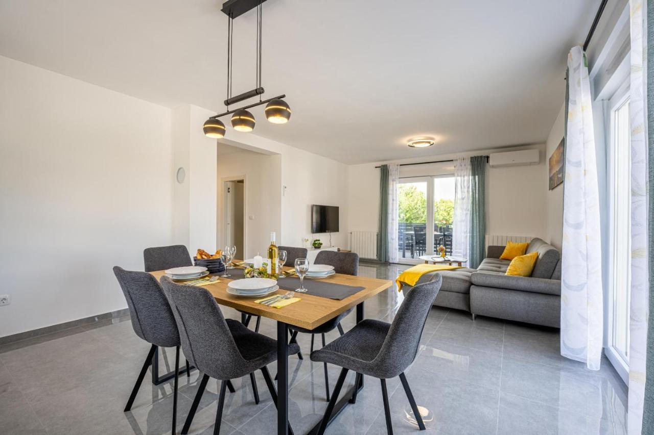 PUY Domus Alba Apartments מראה חיצוני תמונה